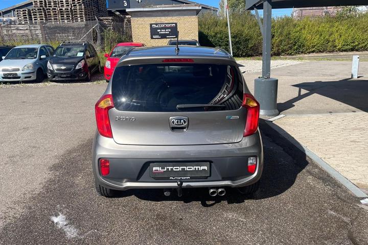 Brun Kia Picanto fra 2015