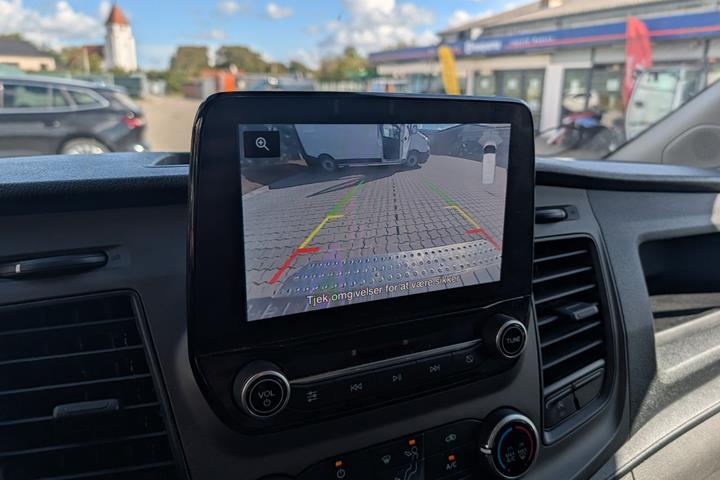 Hvid Ford Transit Custom 320 L2 fra 2021