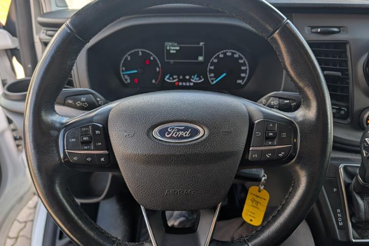 Hvid Ford Transit Custom 320 L2 fra 2021