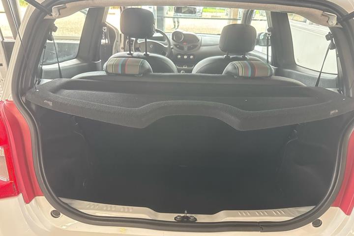 Hvid Renault Twingo fra 2012