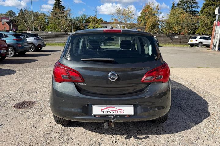 Grå Opel Corsa fra 2017