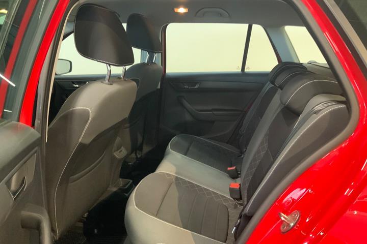 Rød Skoda Fabia fra 2019