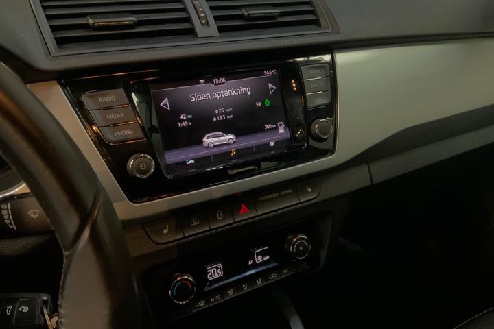 Rød Skoda Fabia fra 2019