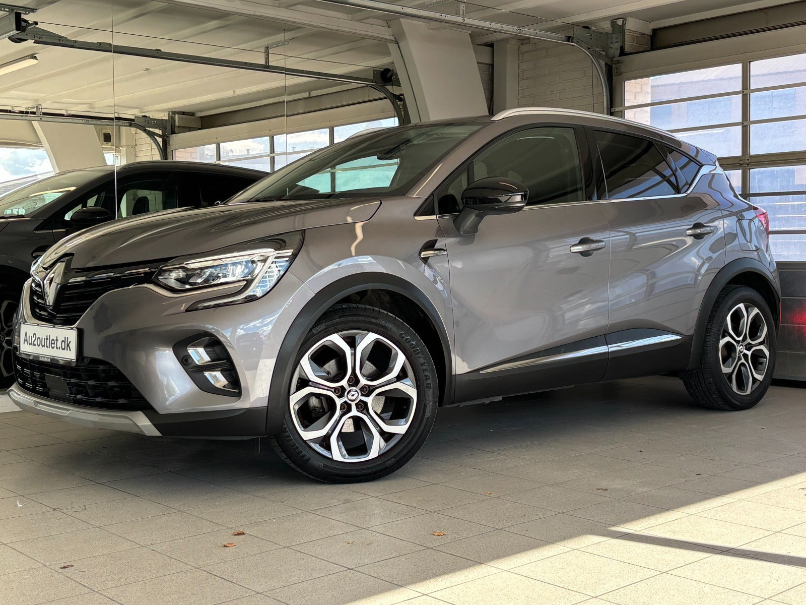 Renault Captur 1,6 E-Tech Intens