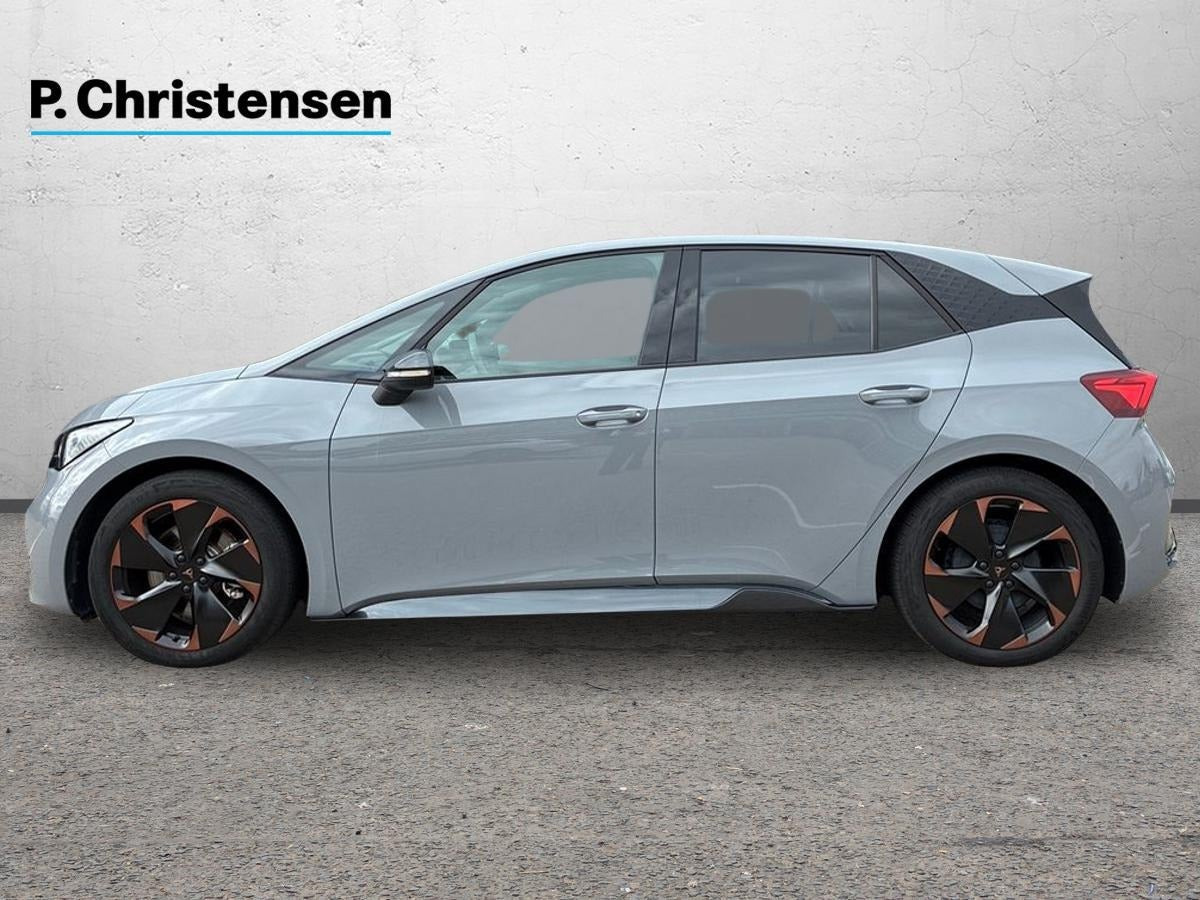Grå Cupra Born fra 2023