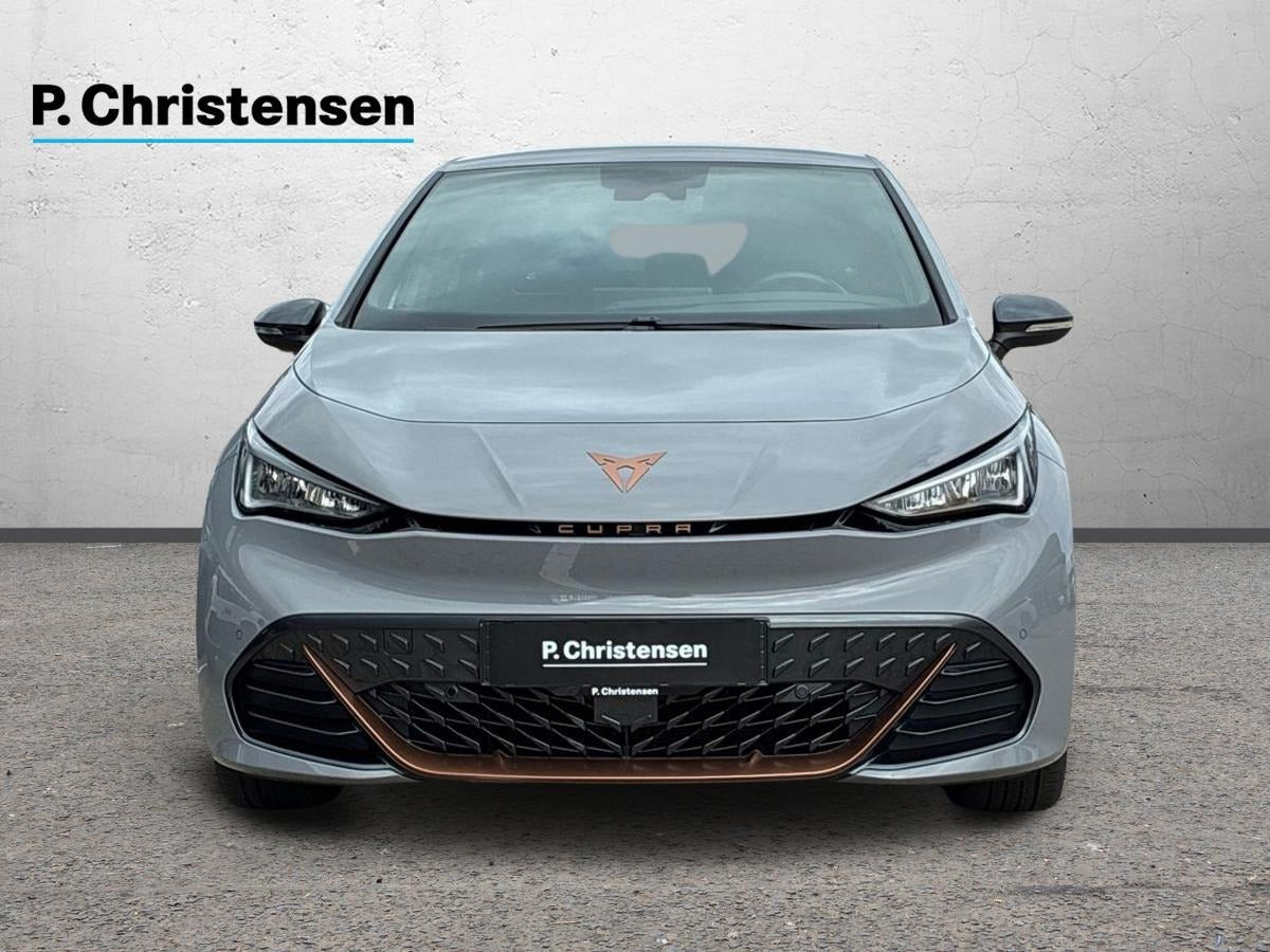 Grå Cupra Born fra 2023