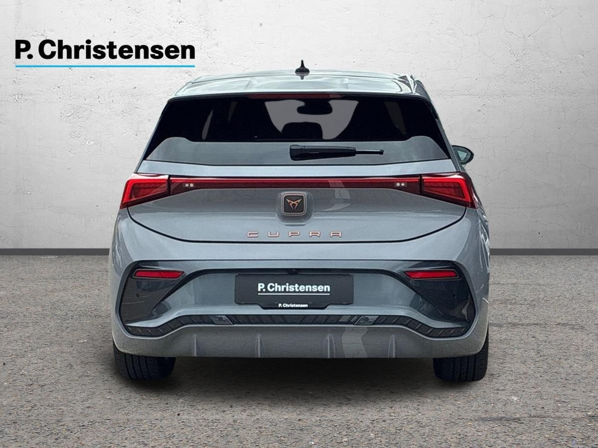 Grå Cupra Born fra 2023