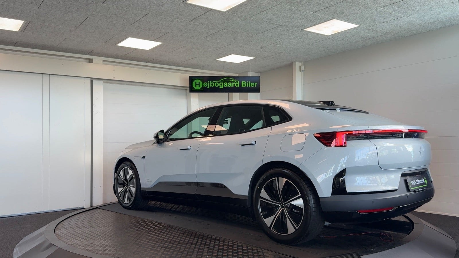 Sølv Polestar 4 fra 2026