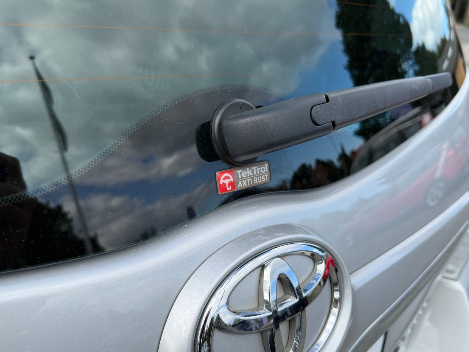 Grå Toyota Verso fra 2015