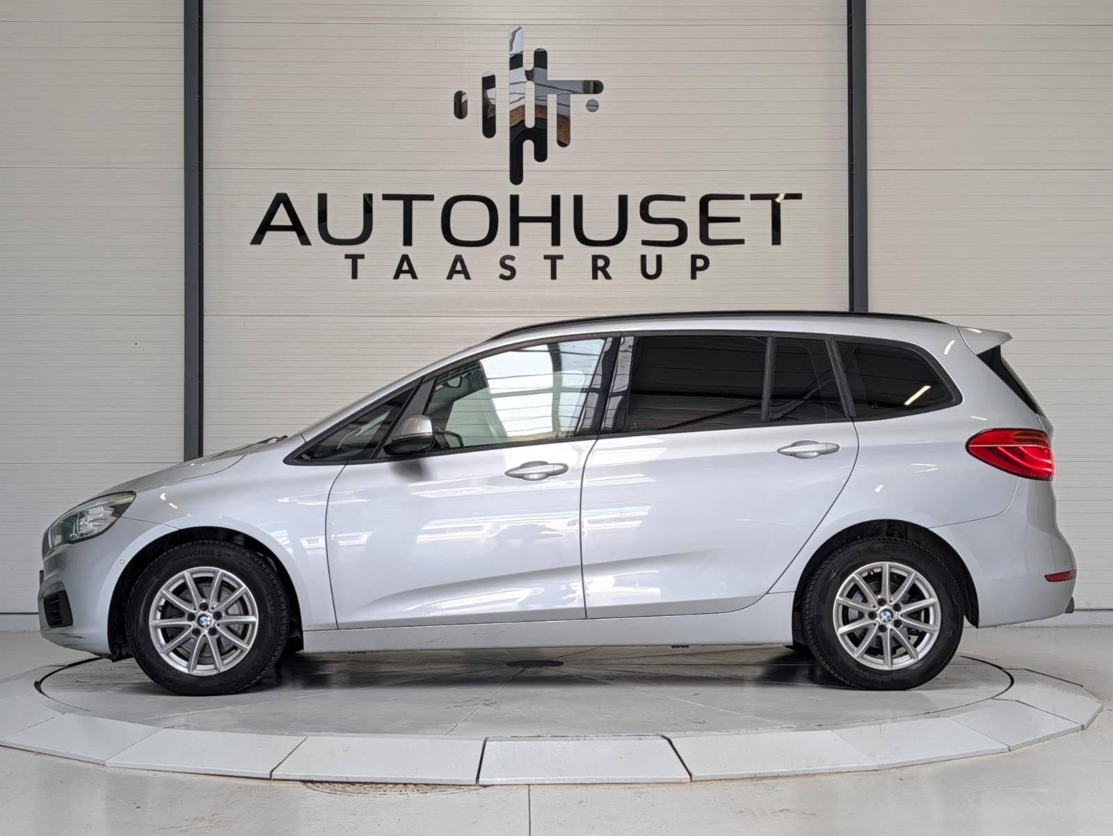 Sølv BMW 218i fra 2016