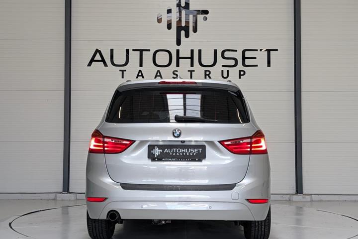 Sølv BMW 218i fra 2016