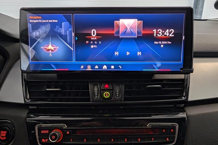 Sølv BMW 218i fra 2016