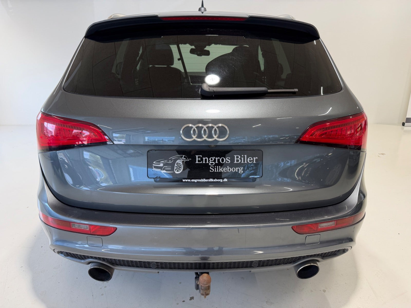 Grå Audi Q5 fra 2013