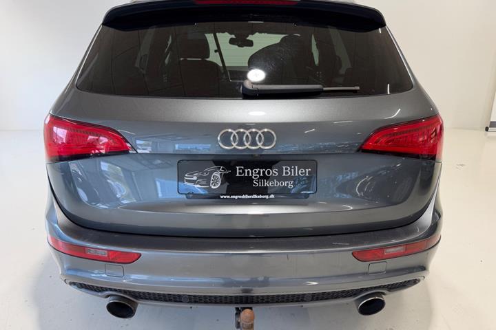 Grå Audi Q5 fra 2013