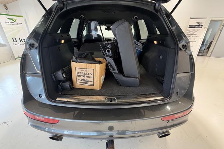 Grå Audi Q5 fra 2013