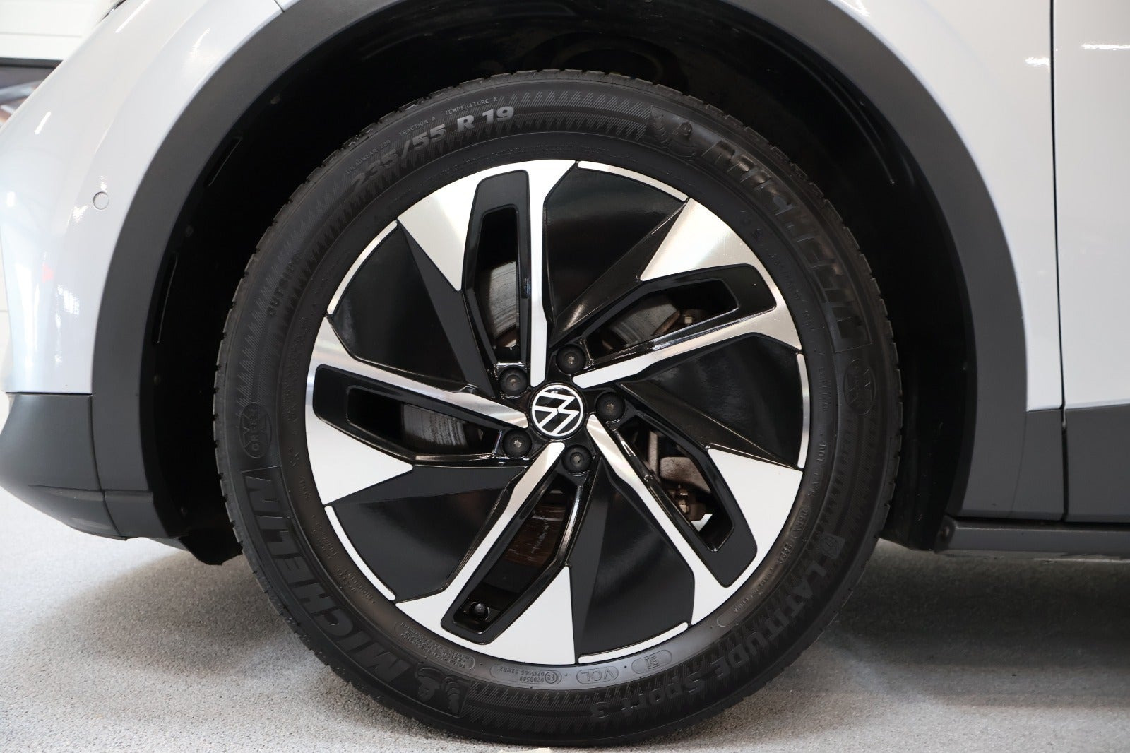 Sølv VW ID.4 fra 2024