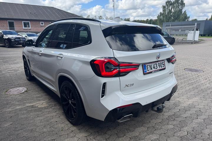 Hvid BMW X3 fra 2022