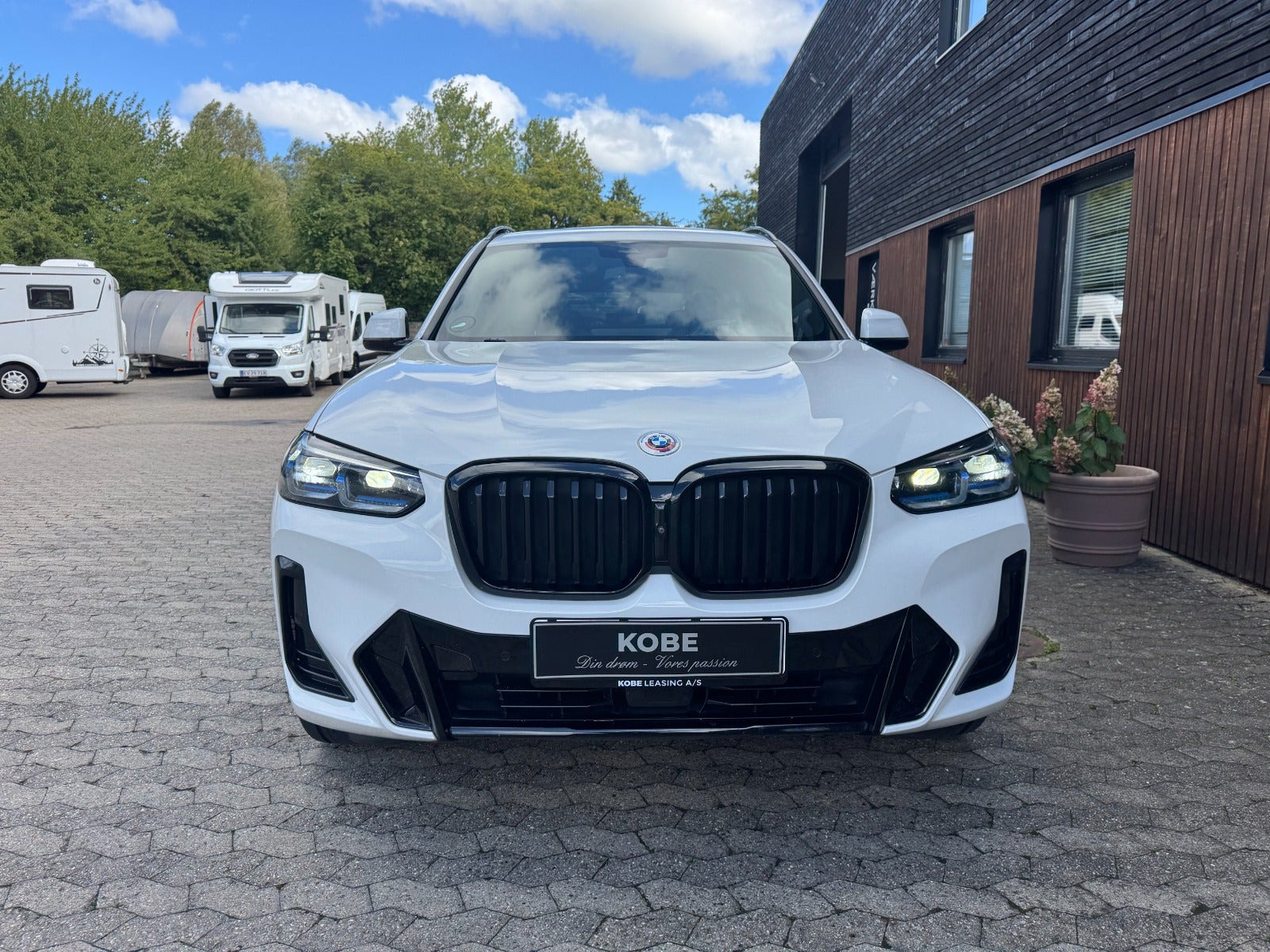 Hvid BMW X3 fra 2022