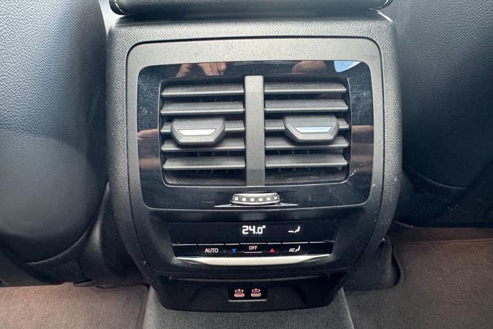 Hvid BMW X3 fra 2022