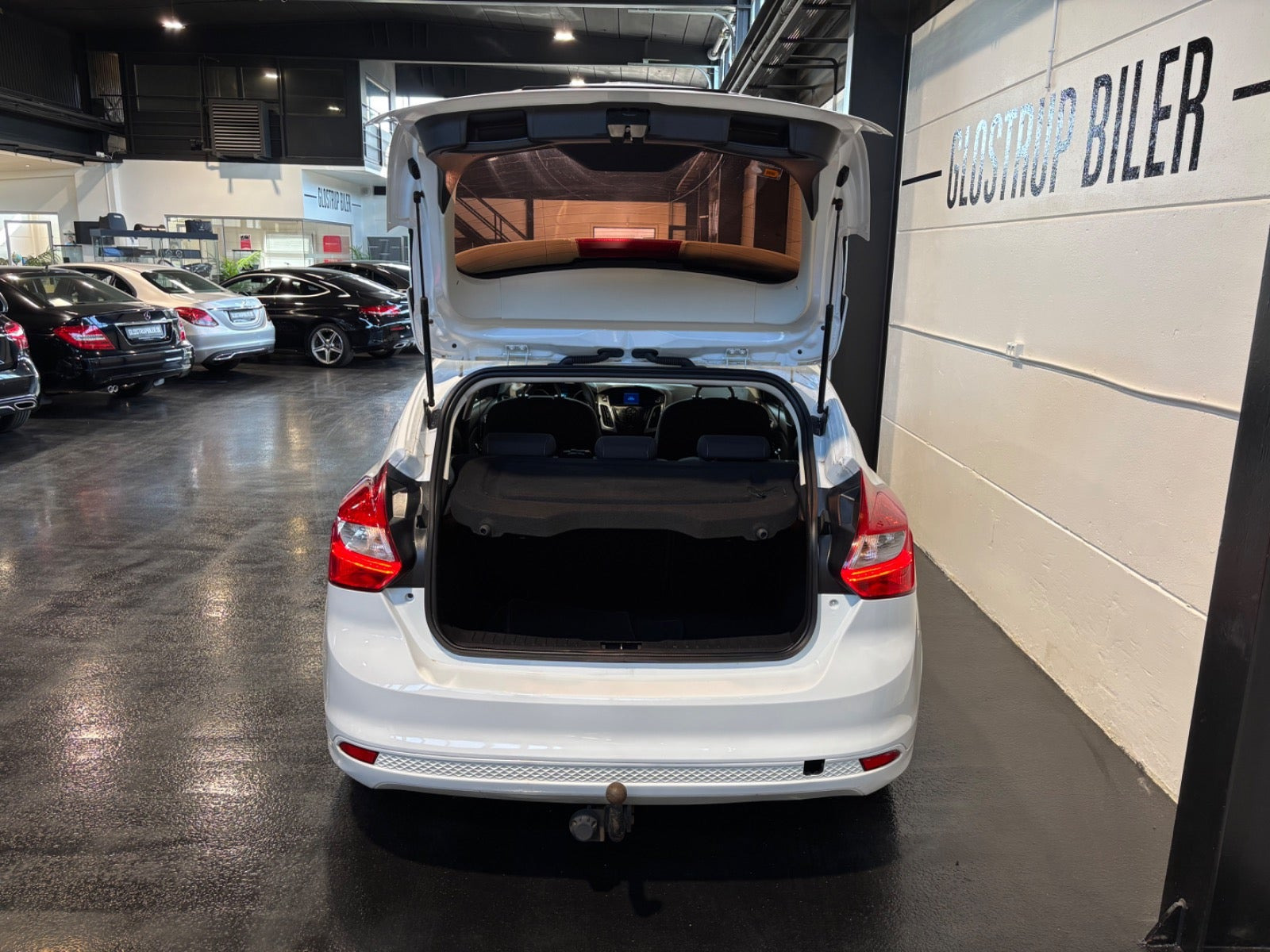 Hvid Ford Focus fra 2012