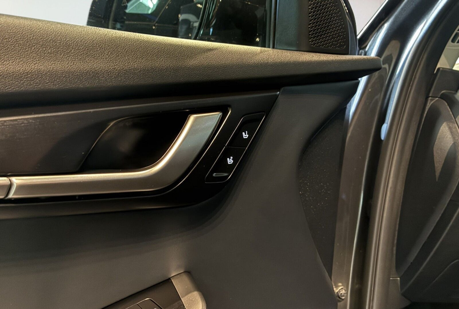 Grå Kia EV6 fra 2025