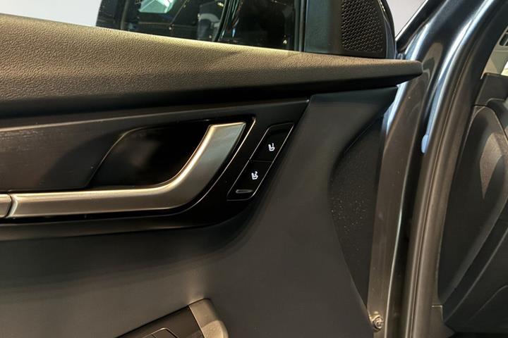 Grå Kia EV6 fra 2025