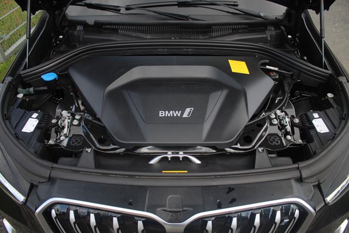 Sort BMW iX1 fra 2023