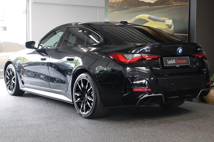 Sort BMW i4 fra 2022