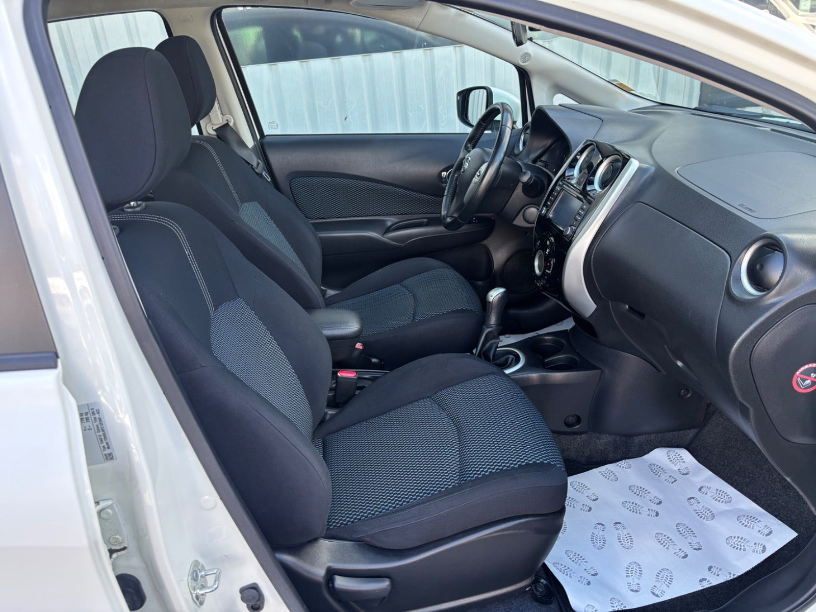 Hvid Nissan Note fra 2015