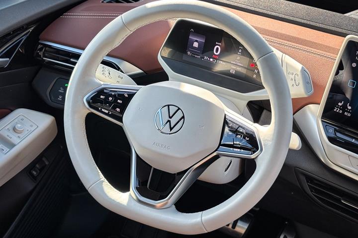 Grå VW ID.4 fra 2023