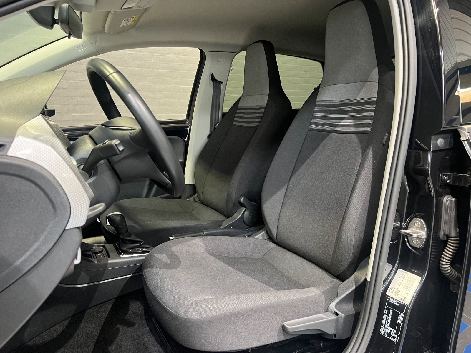Sort VW E-UP! fra 2022