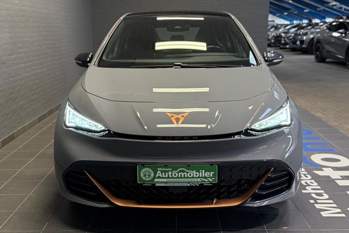 Grå Cupra Born fra 2024