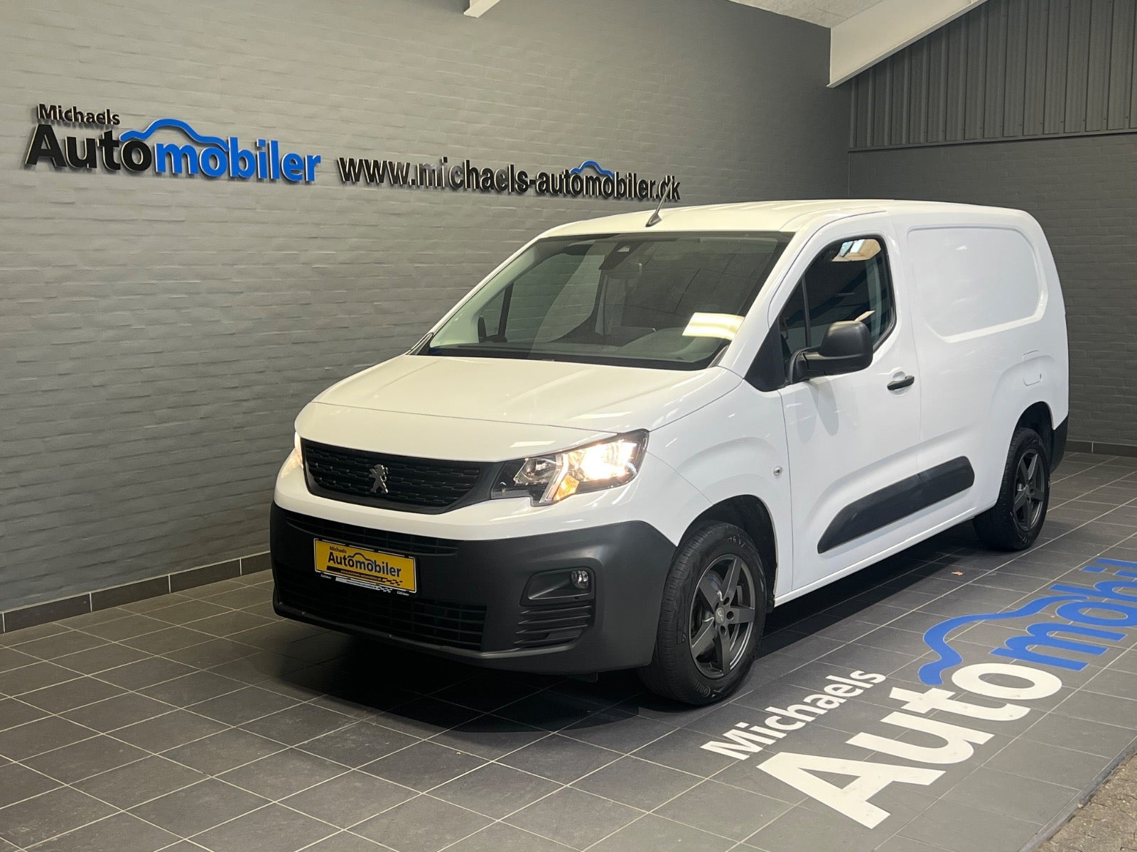 Peugeot Partner 1,5 BlueHDi 100 L2V2 Plus Van