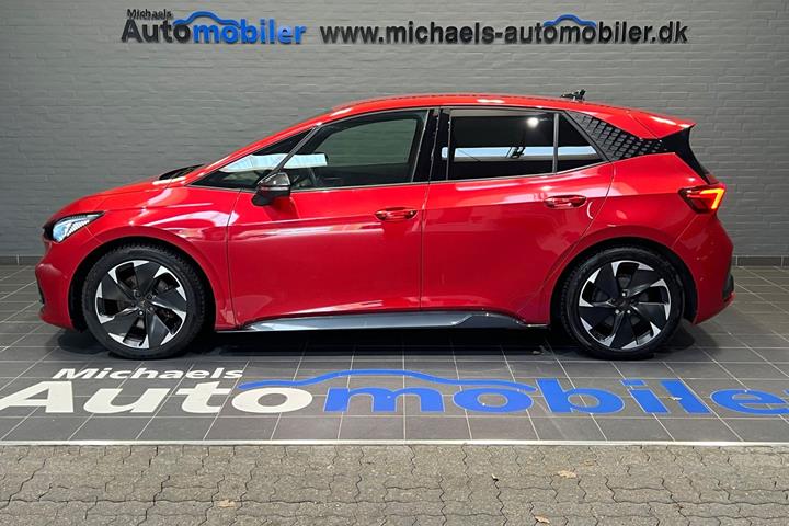 Rød Cupra Born fra 2023