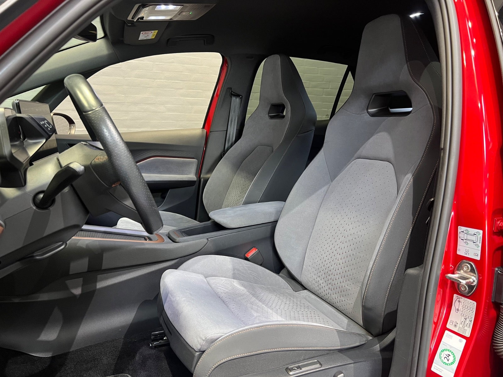 Rød Cupra Born fra 2023