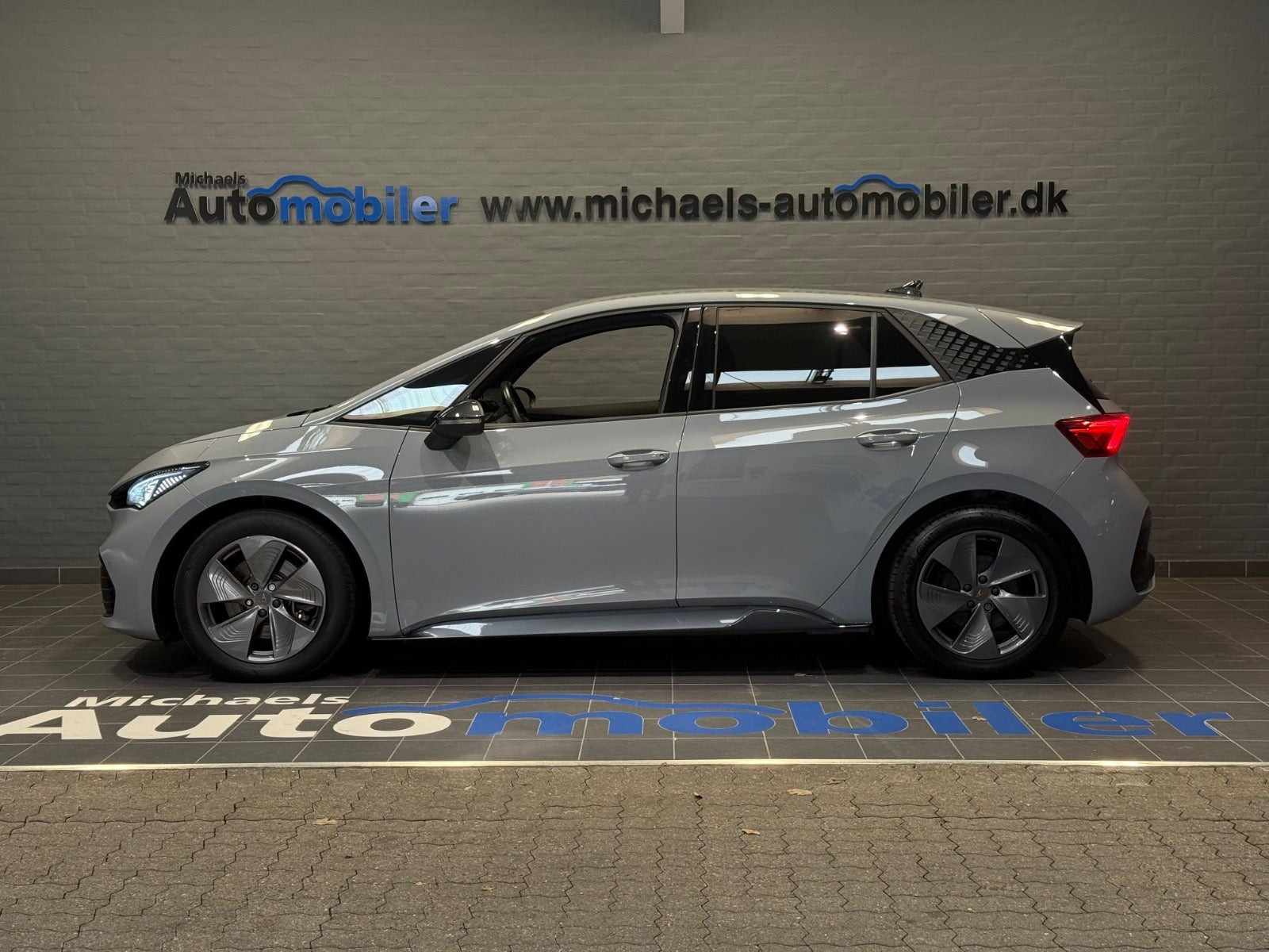 Grå Cupra Born fra 2024