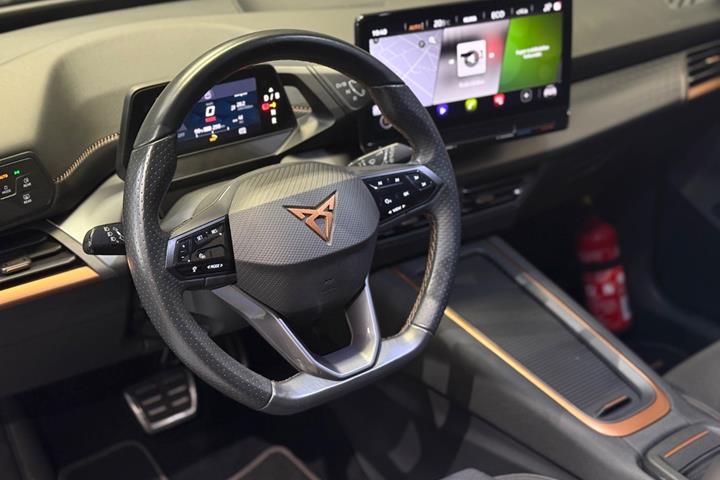 Grå Cupra Born fra 2024
