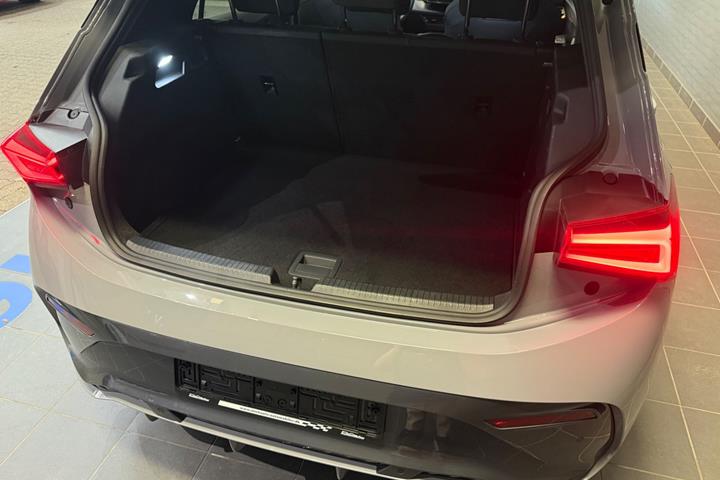 Grå Cupra Born fra 2024