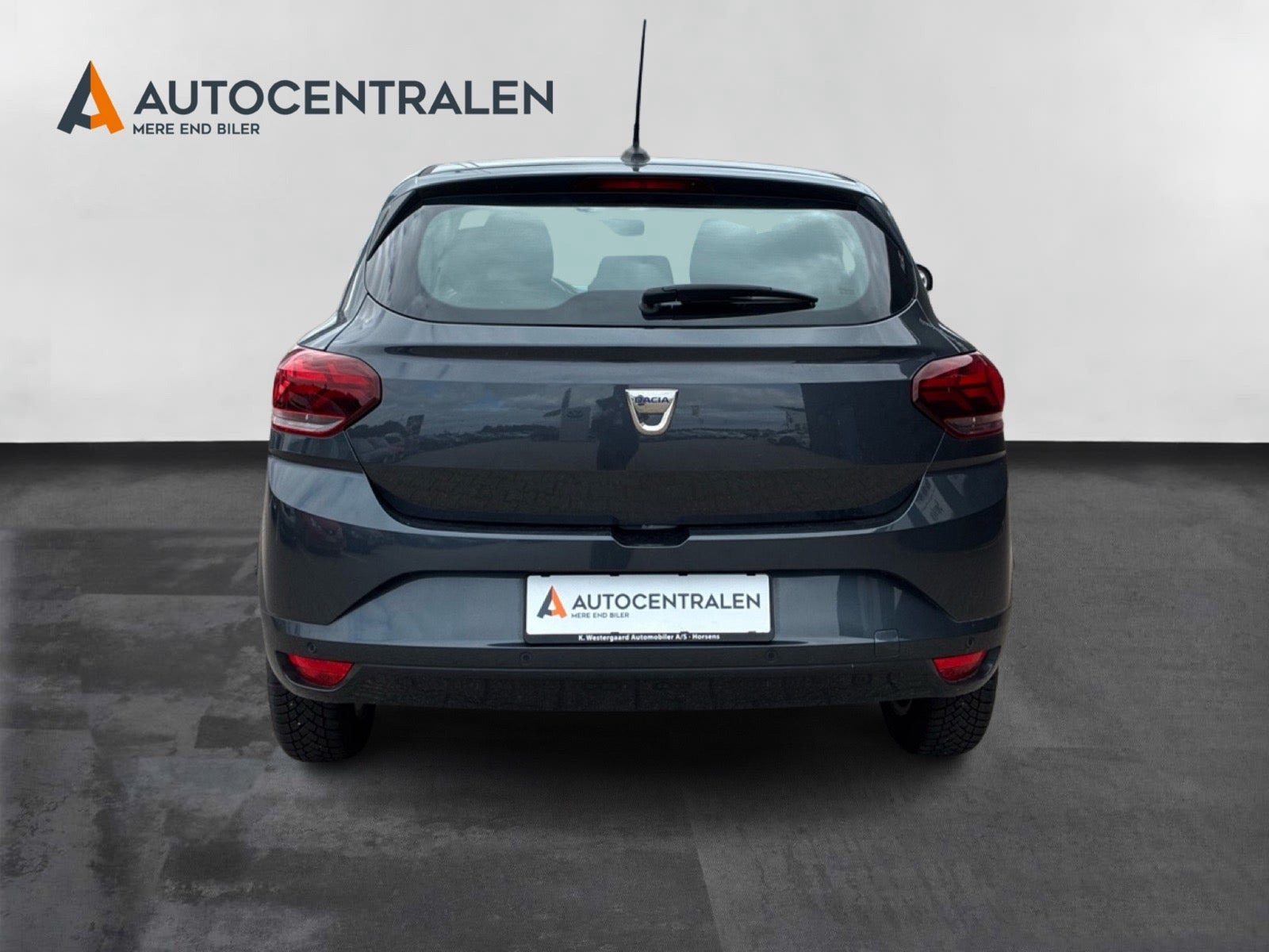 Grå Dacia Sandero fra 2021
