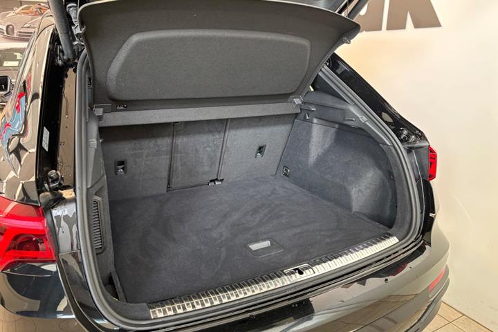 Sort Audi Q3 fra 2021