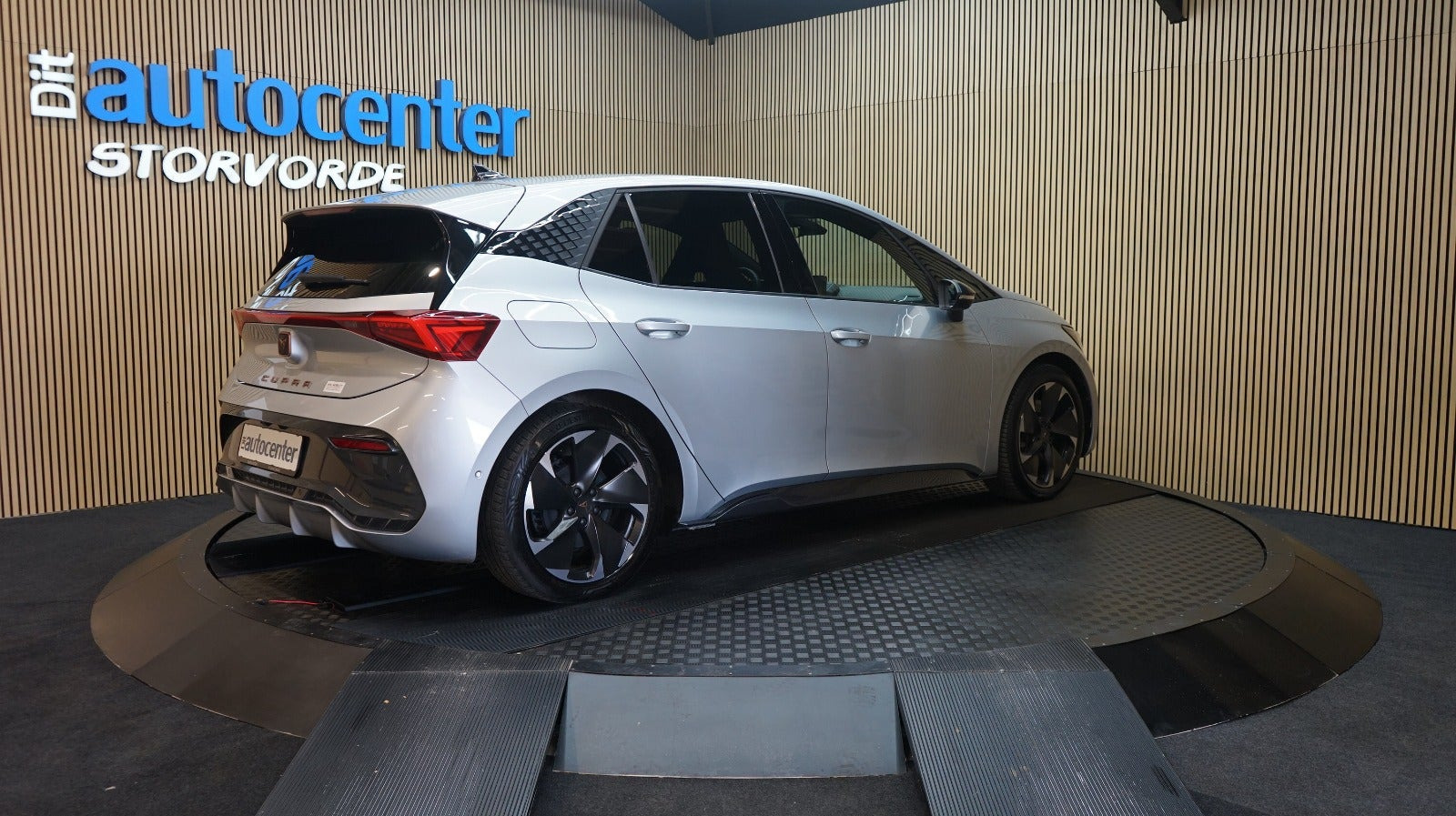 Gul Cupra Born fra 2023