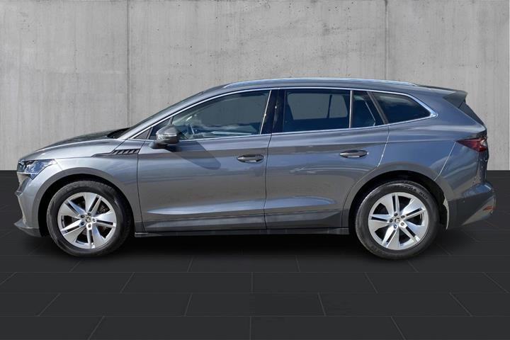 Grå Skoda Enyaq fra 2022