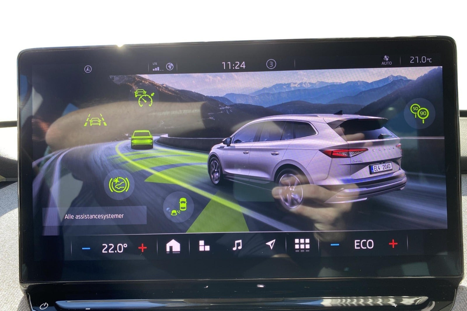 Grå Skoda Enyaq fra 2022