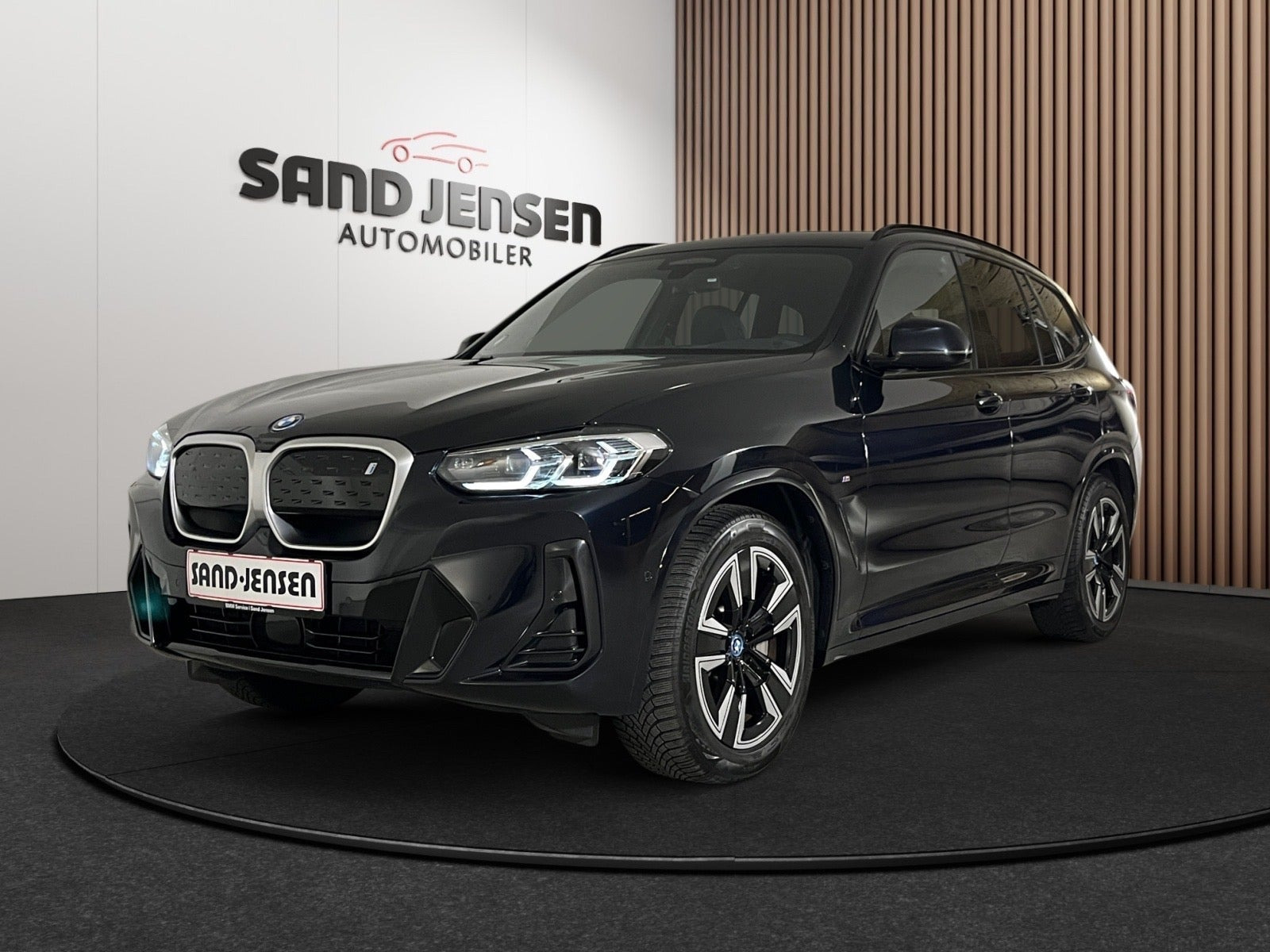 BMW iX3 Charged M-Sport