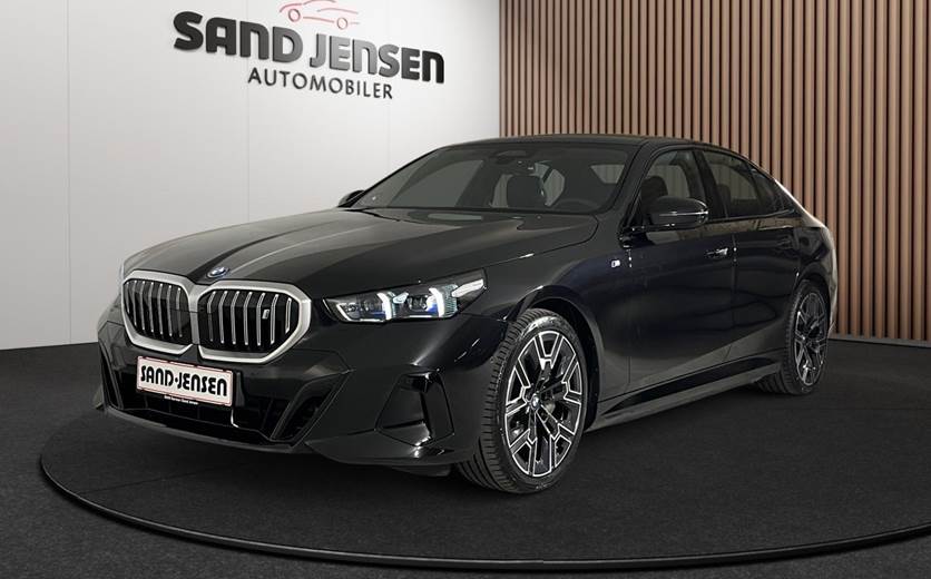 BMW i5 eDrive40 Fully Charged M-Sport