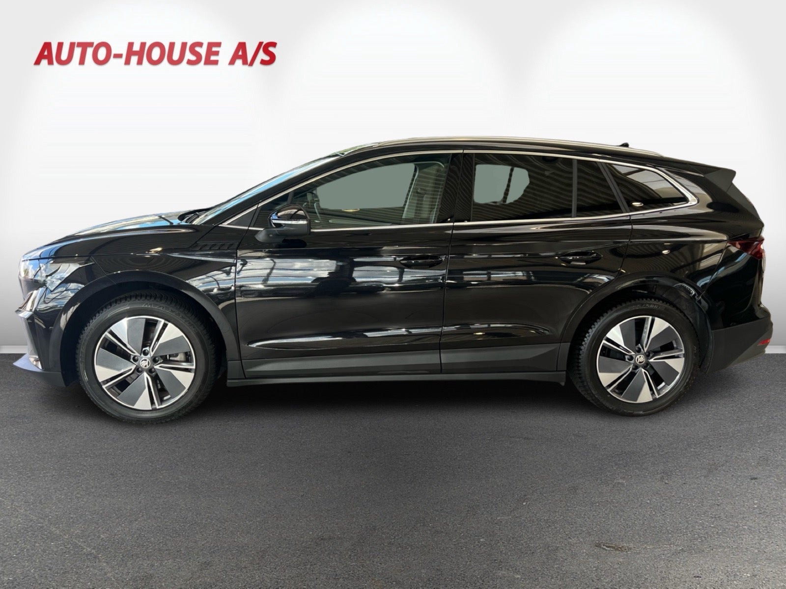 Sort Skoda Enyaq fra 2025