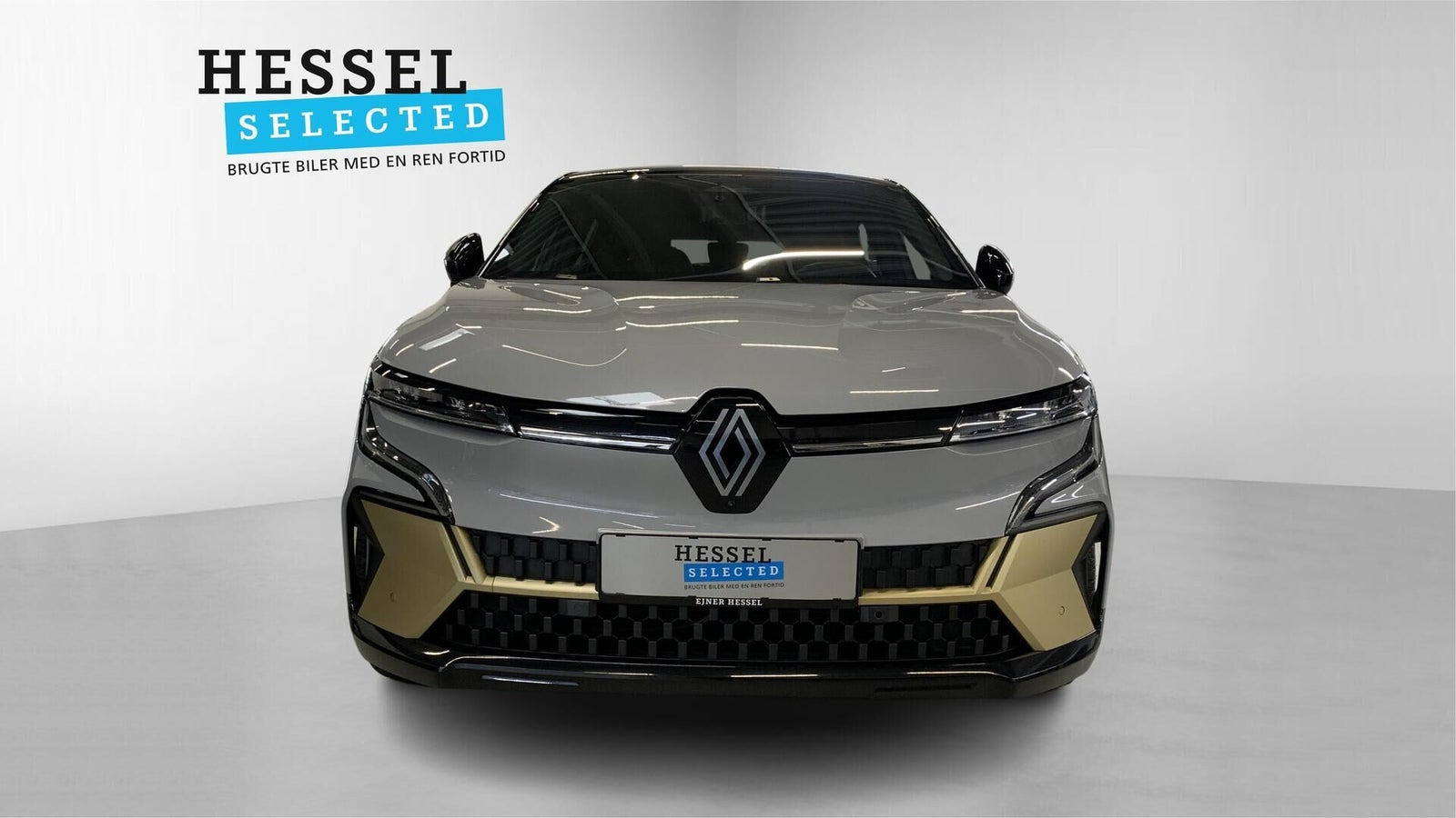 Grå Renault Megane E-Tech fra 2023