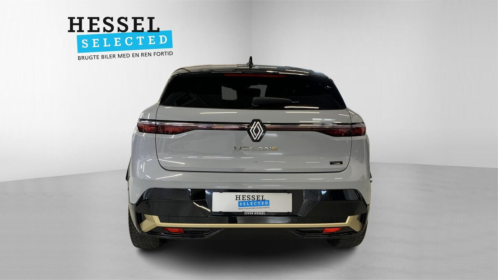 Grå Renault Megane E-Tech fra 2023