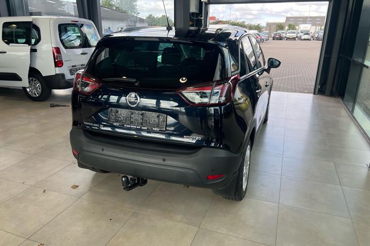 Blå Opel Crossland X fra 2019