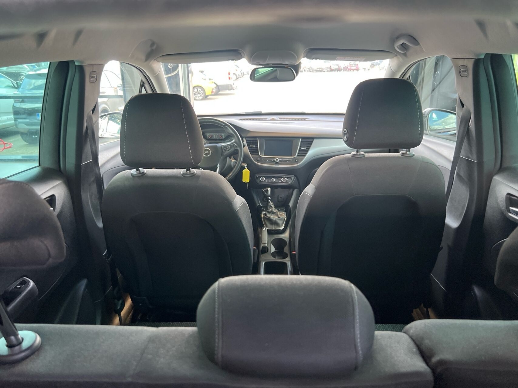 Blå Opel Crossland X fra 2019